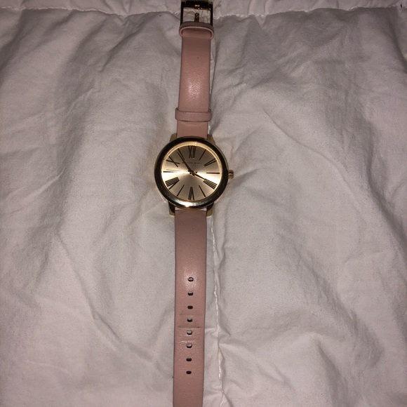 Michael Kors Watch - Picture 4 of 4